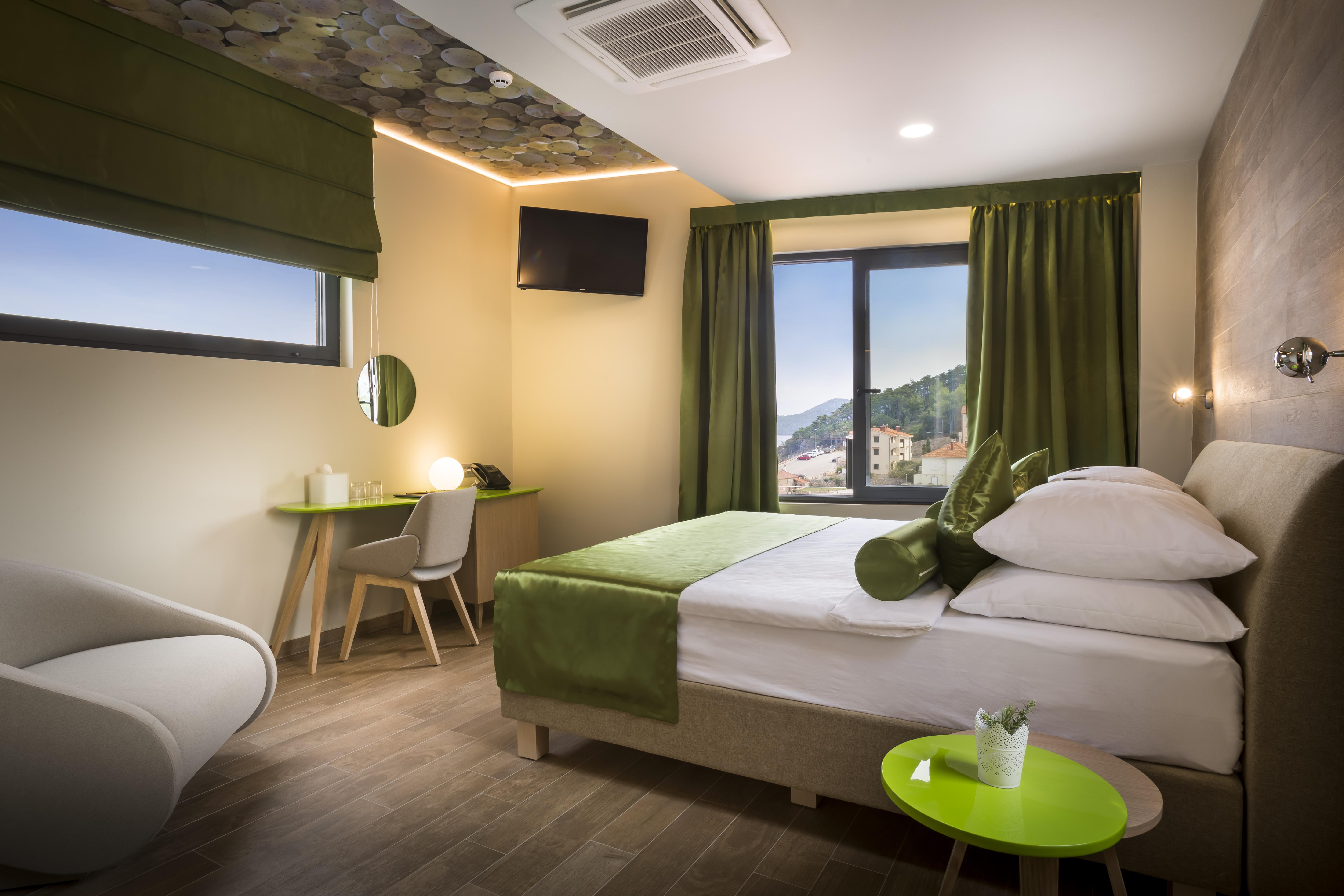Hotel Vinotel Gospoja 4*